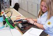 Bearbeitung elektronischer Komponenten; messen und analysieren elektrische Funktionen und Systeme; beurteilen die Sicherheit von elektrischen Anlagen und