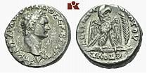 Dunkelgrüne Patina, sehr schön 116 Domitianus, 81-96. AR-Tetradrachme, Jahr 9 (= 89/90), Antiochia (Syria); 15.04 g. Kopf r.