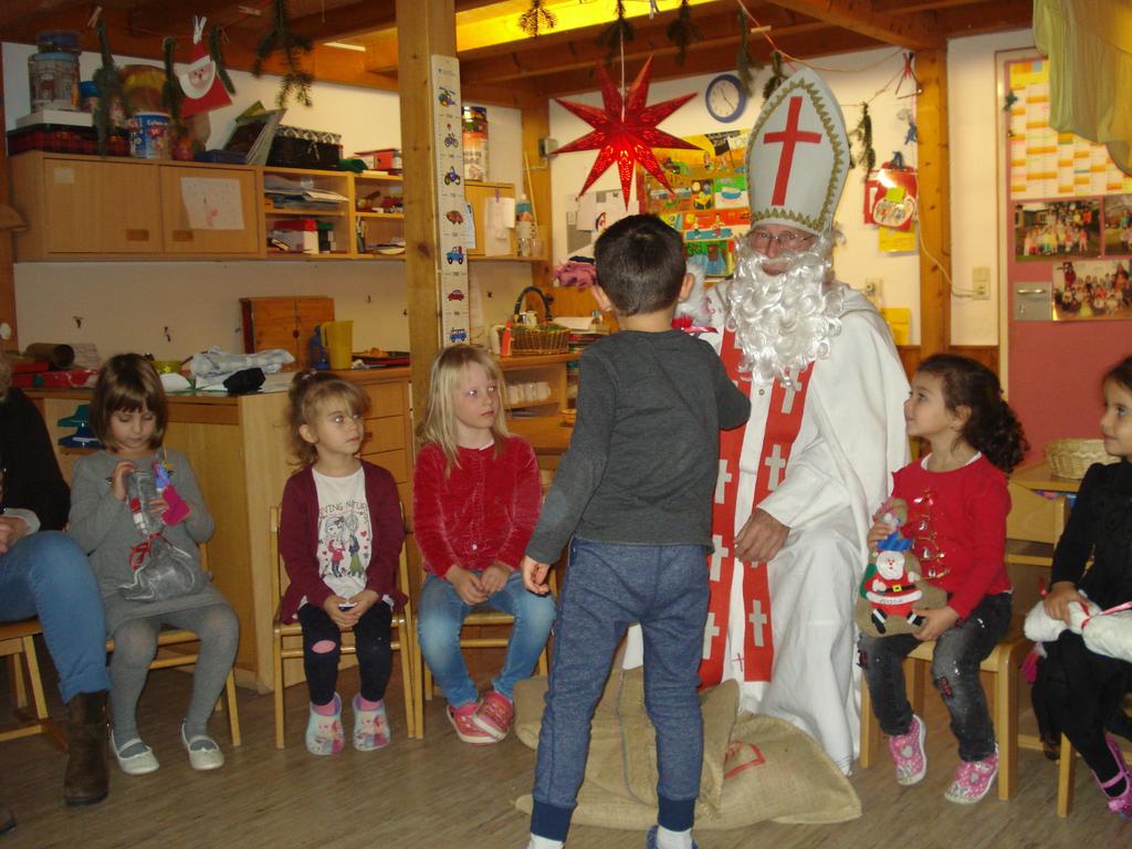 Kindergarten Luise Scheppler Nikolaustag Jedes Jahr freuen sich die Kinder auf den Nikolaustag.