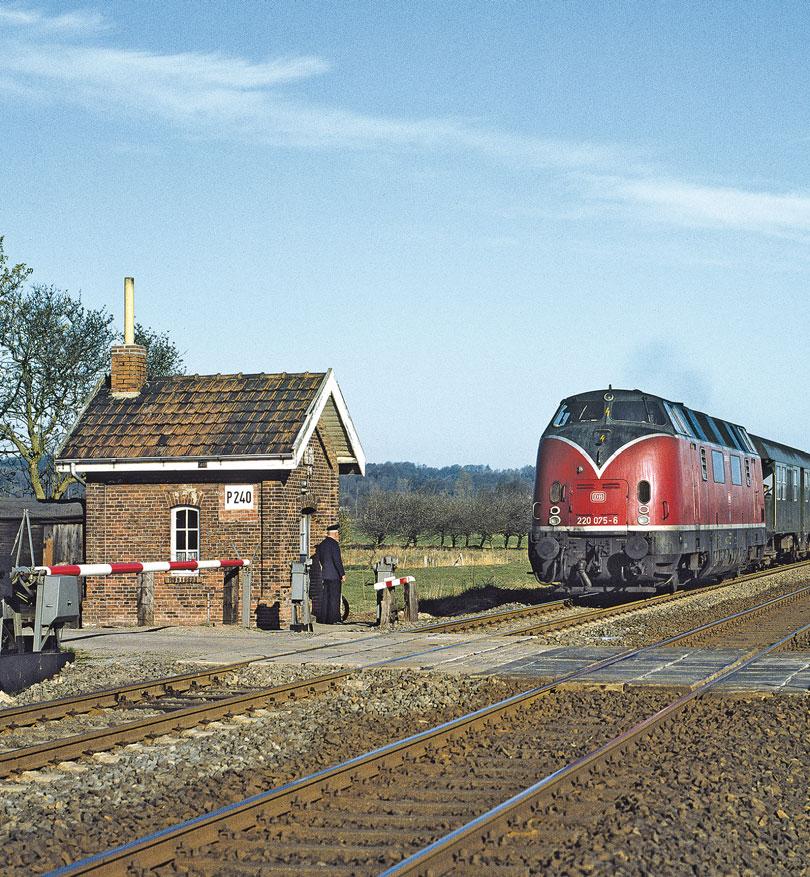 Die Serienloks beendeten die Hegemonie von König Dampf im Fernreiseverkehr.