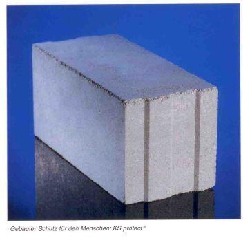 KS-Protect-Stein Rohdichteklasse: 2,0 3,65 kg/dm³ Festigkeitsklasse: 12,20 Abschirmung nicht ionisierender Strahlung (z.b. durch eine Sendeanlage) z.b. (11,5 cm) Dämpfung bis zu 99,99% Schwächung ionisierender Strahlung (z.