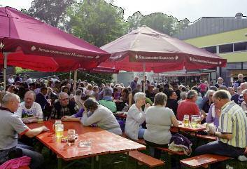 BRAUEREIFEST Mitte Juli heißt es wieder Ozapft is Liebe Bürgerinnen, liebe Bürger, vom 10.-12. Juli 2015 findet in diesem Jahr bereits zum vierten Mal das Haimhauser Brauereifest statt.