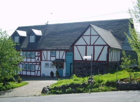 hat. Die Kirche Neukirch stellt den Mittelpunkt der umliegenden und dazugehörigen Dörfer dar.