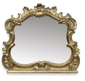 208 314946 / 42584-7 Profilrahmen Frankreich, Louis XV, Mitte 18. Jh. Laubholz, gold gefasst. Schnitzdekor aus Blüten und Blättern. Rest., best., verspiegelt. 92 81 cm. 1.200 1.