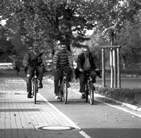 T I T E L T H E M A Marl - eine Stadt 10 Jahre in der Arbeitsgemeinschaft Seit 10 Jahren ist die Stadt Marl Mitglied in der Arbeitsgemeinschaft Fahrradfreundliche Städte und Gemeinden in NRW.