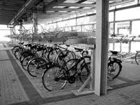 N A H - & A L L T A G S M O B I L I T Ä T Fünf neue Fahrradstationen in NRW Das Landesprogramm 100 Fahrradstationen in NRW erhält einen neuen Schub.