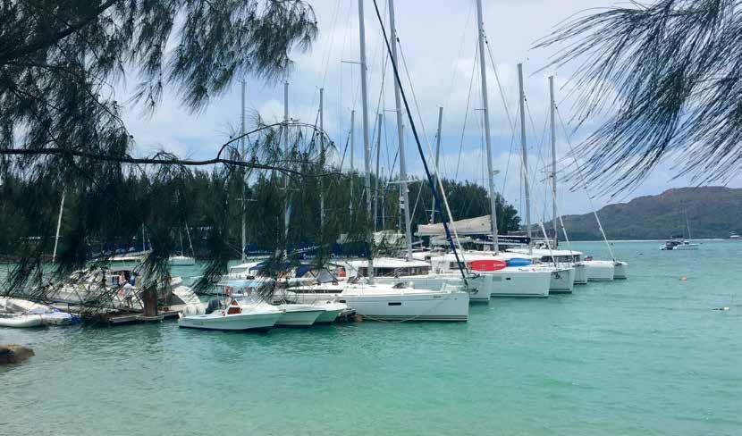 37 SEYCHELLEN Dream Yacht Charter Die Seychellen sind ein paradisisches Revier mit nahezu unberührter Natur im Wasser und an Land und ganzjährig warmen und tropischen Klima.