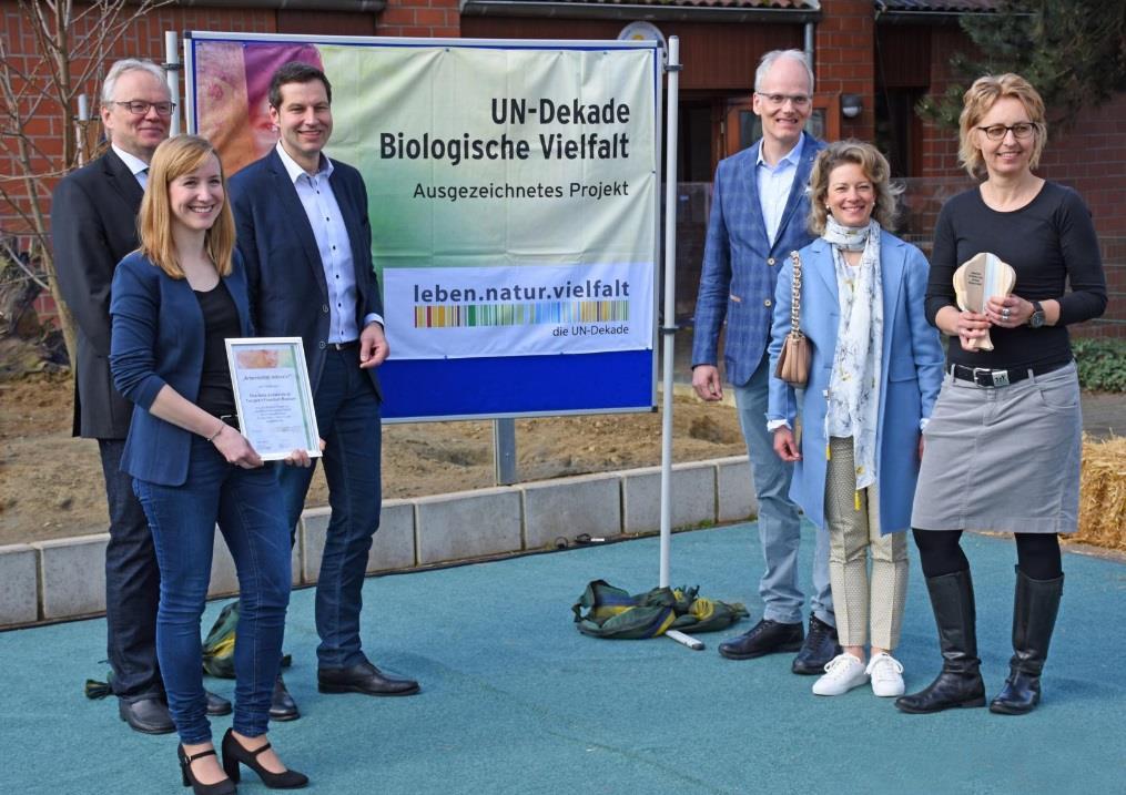 Ausgezeichnet! Else-Baltz-Zooschule im Tierpark + Fossilium Bochum wird Projekt der UN-Dekade Biologische Vielfalt E in vorbildliches Projekt.