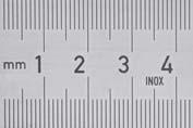 INOX Präzisions-Stahlmaßstäbe Aus rostfreiem Spezial-Uhrfederstahl mit geschliffenen Messkanten. Breite Ausführung. Ober- und Unterkante mit -Teilung.