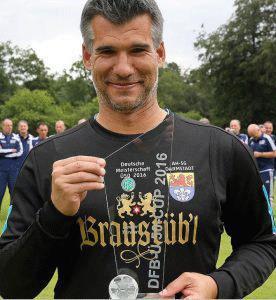 Bericht und Bild vom FC Ober-Ramstadt AH des FC Ober-Ramstadt wurde Kreismeister 2016 Am Samstag, den 18.06.