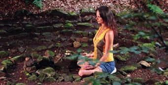 Aufgeladen durch die heilsame Verbindung von Natur, Yoga und Meditation kannst du voller Frische deinen Alltag wieder aufnehmen. 13.-20.10.