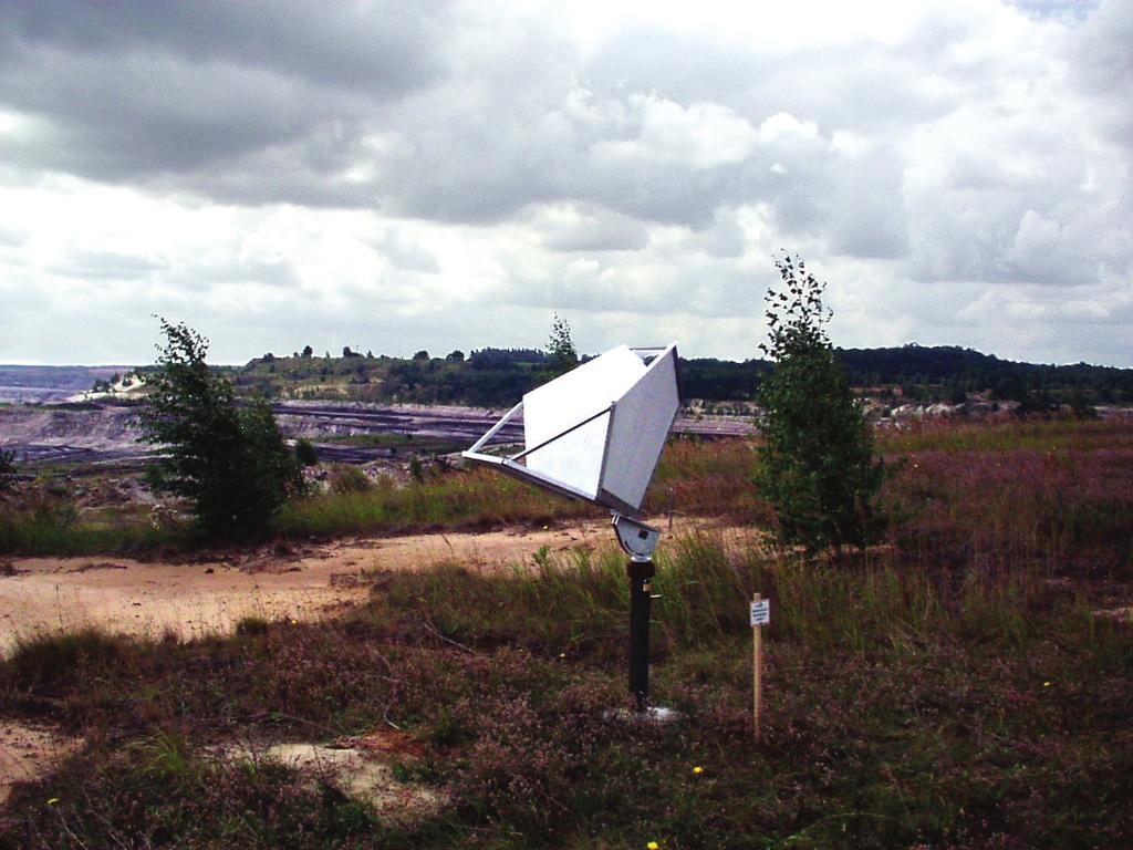 Im Hinblick auf eine Untersuchung zur Gewinnung möglicher zusätzlicher Referenzinformationen wurden am IGMC Radarreflektoren (engl Corner Reflectors) entwickelt, die eine fünfeckige (pentagonalen)
