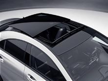 AMG Carbon Außenspiegelgehäuse Im Seitendesign setzen die hochwertigen AMG Außenspiegelgehäuse aus EchtCarbon sportlichmarkante Akzente. P49 368,90 31 B28 1.428,00 1.