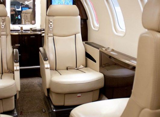Wie bei den meisten Dingen in der Luftfahrt gibt es einen Trade-off zwischen Komfort und Platz, den das Flugzeug bietet und seinen Anschaffungs- und Betriebskosten.
