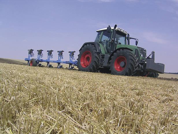 Um es vorweg zu sagen: Die Universalempfehlung jenes einzige und für alle Fälle optimale Standardverfahren zur Bodenbearbeitung und Aussaat sie gibt es nicht!