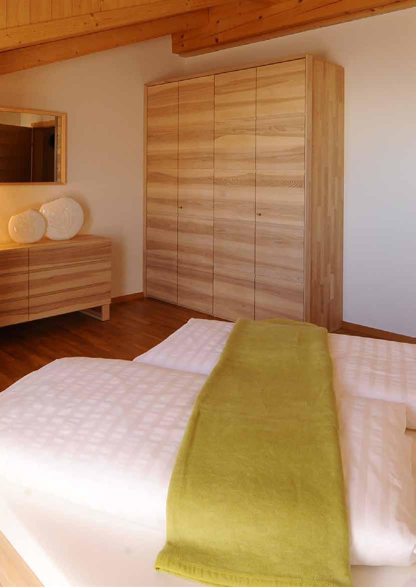 Grundausstattung Schlafbereich Bettenlänge mindestens 2 m Bettengröße mindestens 90 x 200 cm Hygienisch einwandfreie Matratzen und Bettzeug in guter Qualität, waschbare
