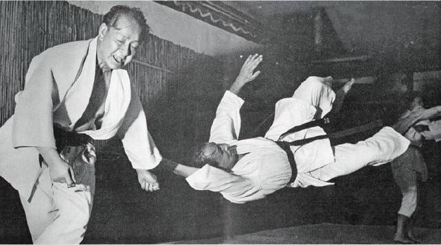 Jiu-Jitsu Klub der Schweiz: Judo Sport Klub Zürich 1930: In Japan werden die ersten Judomeisterschaften ausgetragen 1937: Gründung Schweizerischer Jiu-Jitsu Verband (SJJV, heute SJV).