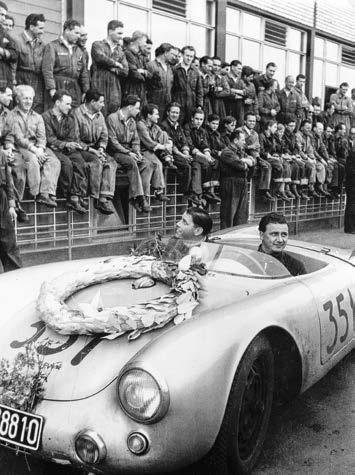 23.FEBRUAR PORSCHE GRATULIERT MOTORSPORTLEGENDE HANS HERRMANN STUTTGART. Hans Herrmann, einer der erfolgreichsten Werksrennfahrer der Porsche AG, feierte am 23. Februar 2018 seinen 90. Geburtstag.