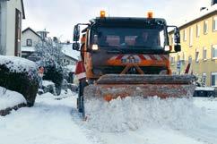 Verbindungswege sowie Haltestellen des ÖPNV, für die der ZKE oder die Bauhöfe zuständig sind, von Schnee und Eis befreit werden.