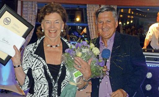 z Tennis tus BERNE-Tennis ehrt Gerda Erdmann und Charly Schumacher für 25 Jahre Treue zum Verein Mit einer
