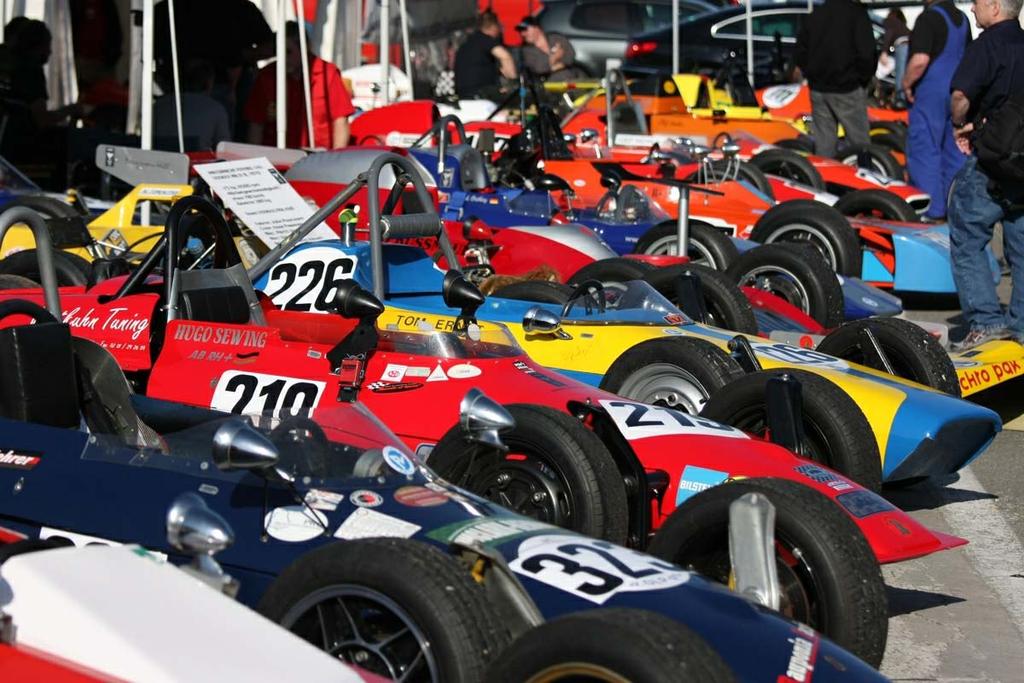 Stehen bereit für eine noch stärkere Saison 2011: Formel Vau und Super-Vau-Renner Danke allen Aktiven, Sponsoren, Funktionsträgern, Freunden, Helfern und Partnern, die diese bislang erfolgreichste