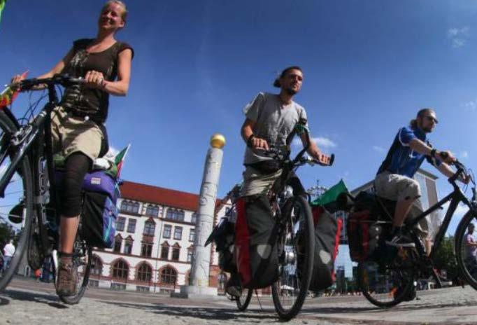 Inhalt 1. Mittendrin? Anmerkungen zur Lage in den Städten 2. Stadtbewohner/Innen und Lebensstile: Strukturen 3.