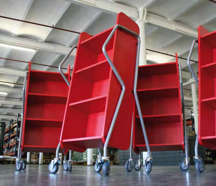 Medien auf Reisen Bücherwagen zählen zu den wichtigsten Arbeitsmitteln in der Bibliothek.