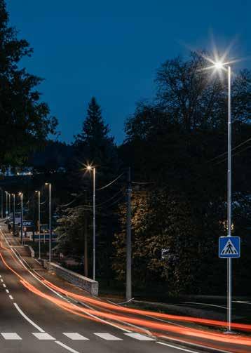 S LUM S LUM LED-Beleuchtung ist unser energieeffizientestes Produkt für Straßenbeleuchtung. Das Design erlaubt ein werkzeugloses öffnen der Leuchte und führt zur Senkung der Wartungskosten.