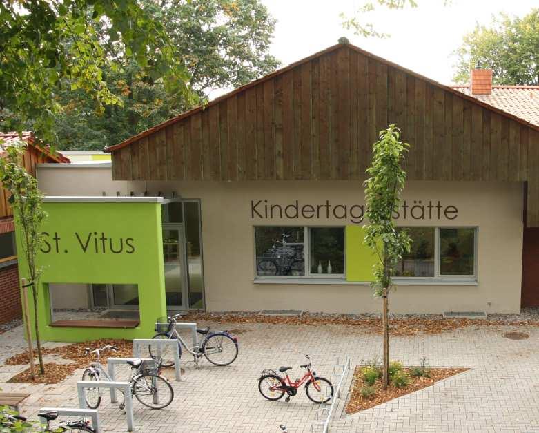 Kita St. Vitus, Kanalstraße 2016/17 2017/18 2 Ganztagsgruppen (eine prov. Gruppe) 50 Plätze 47 Kinder 2 Ganztagsgruppen (eine prov.