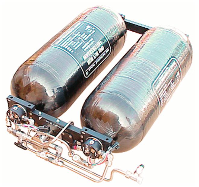 Erdgas Abbildung 25: Druckgasbehälter- Batterie für Erdgas (Quelle: DYNETEK EUROPE GmbH) Abbildung 26: Druckbehälterventil mit Berstscheibe und Temperatursicherung (Quelle: VTI-Ventiltechnik, Menden)