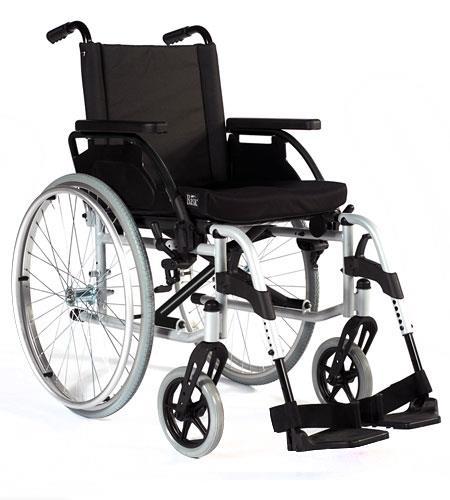 Reha - Hilfsmittel Standardrollstuhl Sopur Breezy UniX² Rücken- und Sitzbezug aus Nylon Erhältliche Sitzbreiten: 38, 41, 44, 47, 50 cm Serienmäßig zwei Sitzhöhen von 47 und 51 cm Breitere Armlehnen