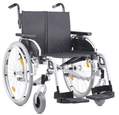 Breitere Armlehnen und weniger Kunststoff sorgen für eine klare Optik des Rollstuhls Fußplatten mit Fersenbändern Seitenteile hochschwenkbar Gesamtbreite: Sitzbreite +20 cm Kniehebelbremse (optional