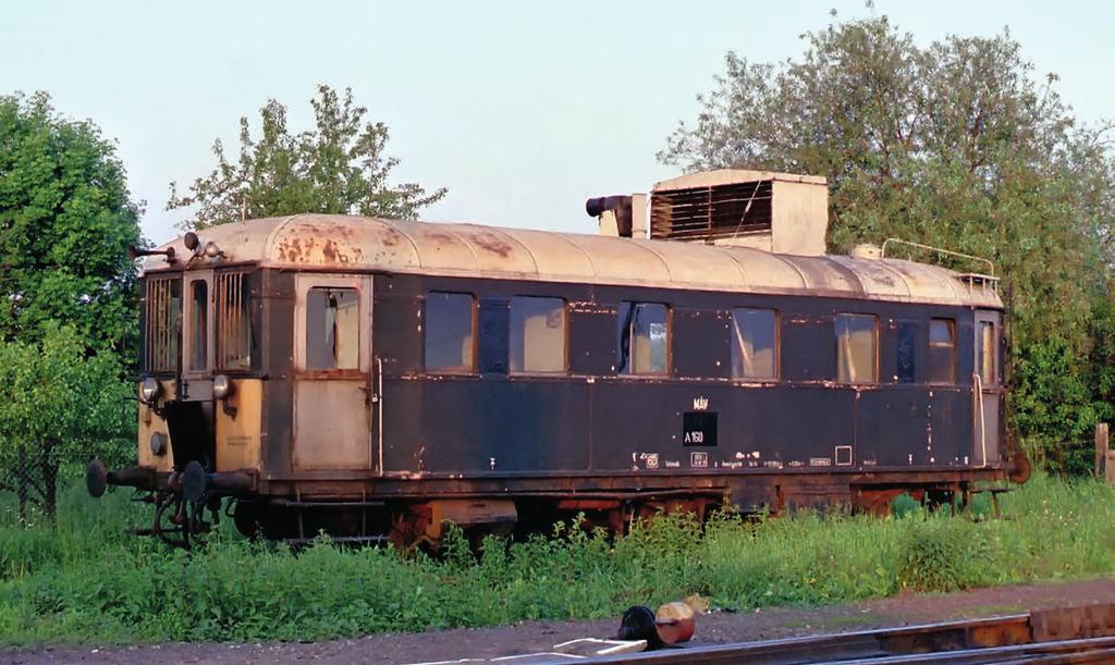 Die nach dem Ende ihrer Personenzugeinsätze in Arbeitstriebwagen umbezeichneten alten Fahrzeuge der Reihen ABmot und ABymot konnten in der Folge an den unterschiedlichsten Orten angetroffen