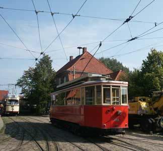 1995-1999 Bau der Oberleitungsanlage der Straßenbahn Unterstützung durch Fa.