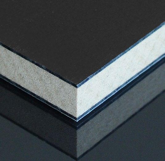 Bei glatten Designplatten ist es besser, ohne Moosgummi zu verpressen. Der Moosgummi könnte die Oberfläche zu unruhig erscheinen lassen.