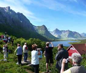 Der dritte Tag ist der Höhepunkt der Hinreise, denn Sie entdecken mit dem Sognefjord den größten norwegischen Fjord und fahren auch mit der berühmten Flåmund der Bergen-Eisenbahn.