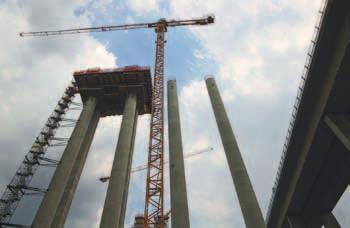 Maschinen Turmdrehkrane Maximal kann der MCT 205 zehn Tonnen heben. Gefertigt wird er im chinesischen Werk in Zhangjiagang.