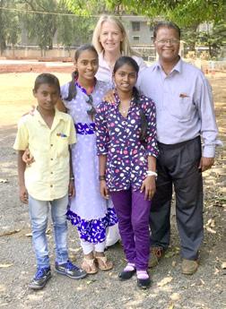 Ihre Spende in gute Hände Ein Projektbesuch in Südindien führte mich nach Madurai. Im Hotel, in dem meine Begleiter und ich abstiegen, wimmelte es von Kakerlaken.