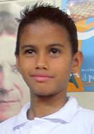 Eine Patenschaft für das Mädchen ist daher von höchster Dringlichkeit. Osneider M. (Kolumbien) ist 11-jährig und ein Einzelkind. Er geht in die 1. Klasse.