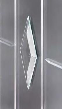 770, E in RAL 4.082, E G 756 echter Rillenschliff auf halbtransparente Glas mit klaren Facettensteinen A17.