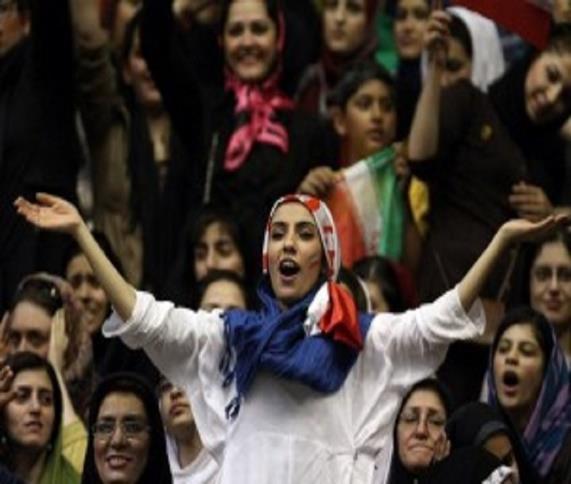 Wahlforderungen von Frauenrechtlerinnen Iranische FrauenrechtlerInnen haben in einem offenen Brief ihre Forderungen an den künftigen Präsidenten des Iran sowie die künftigen Stadträte präsentiert,