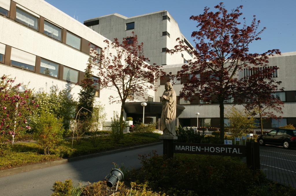 Einleitung Abbildung: Marienhospital Oelde MARIENHOSPITAL OELDE Strukturierter