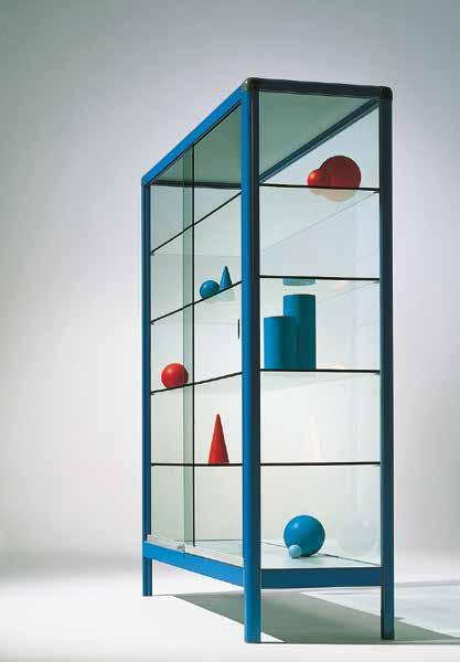 AUSSTELLUNGSVITRINEN Vitrine Modell V15 Mit 4 höhenverstellbaren Dickglasböden, Flächenbelastung je Glasboden 25 kg (keine Punktbelastung). Bitte RAL-Farbe (s. Seite 1102) mit angeben.