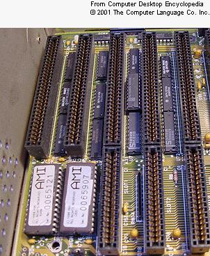 ISA Industrial Standard Architecture Die Entstehung der erweiterten BUSysteme Der erste PC von IBM, der IBM XT, mit dem Prozessor 8088 von Intel, hatte einen externen Bus mit 8 Bit (Datenbus) und war
