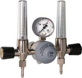 Druckreduzierventil mit angebautem Manometer für Flowmeter, die Angabe Messgenauigkeidruckes sowie +/- angebautem 10 %, mit Absperrspindel. Durchflussmengenmesser.