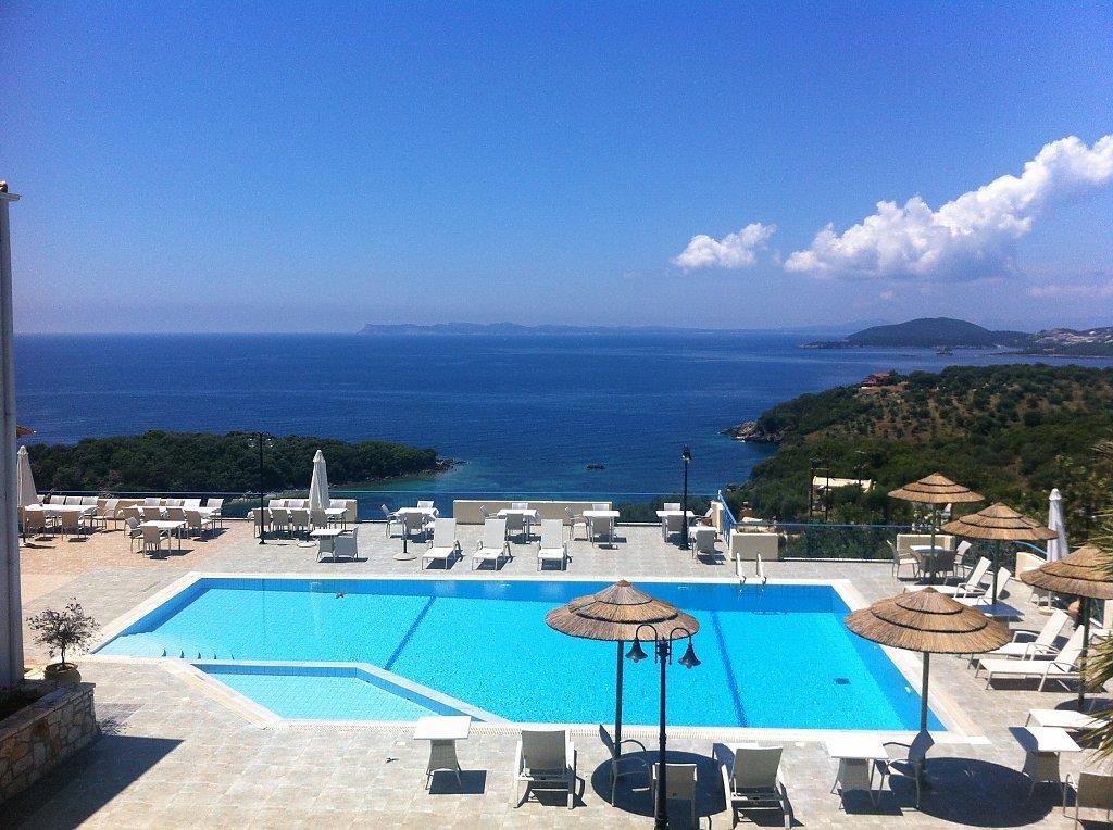 GRIECHENLAND Ilios-Center: Entspannung und Lebensfreude in Griechenland D E T A I L P R O G R A