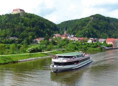 Richtung Neumarkt Berching 1,5 bis 3 Std. Tour de Baroque R1 Radweg Schleuse am Main-Donau-Kanal Anlegestelle Linienschifffahrt Flüsse verbinden : Von allem das Beste Schifffahrt um 11.