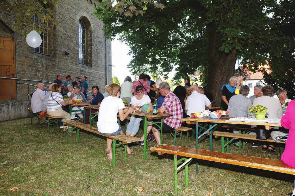 Der Gottesdienst, den Pastor Volker Jahnke leitete, wurde vom Chor CHORios musikalisch unterstützt.