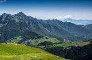 Pos.1.7 Kulisse Alpen Panorama Format: ca. 20 lfd.
