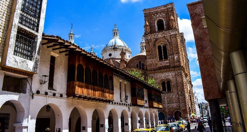 7. Tag Cuenca Morgens Stadtrundfahrt durch den kolonialen Teil Cuencas. Cuenca ist die Kulturmetropole Ecuadors und das Zentrum der Kunst und des Handwerks.